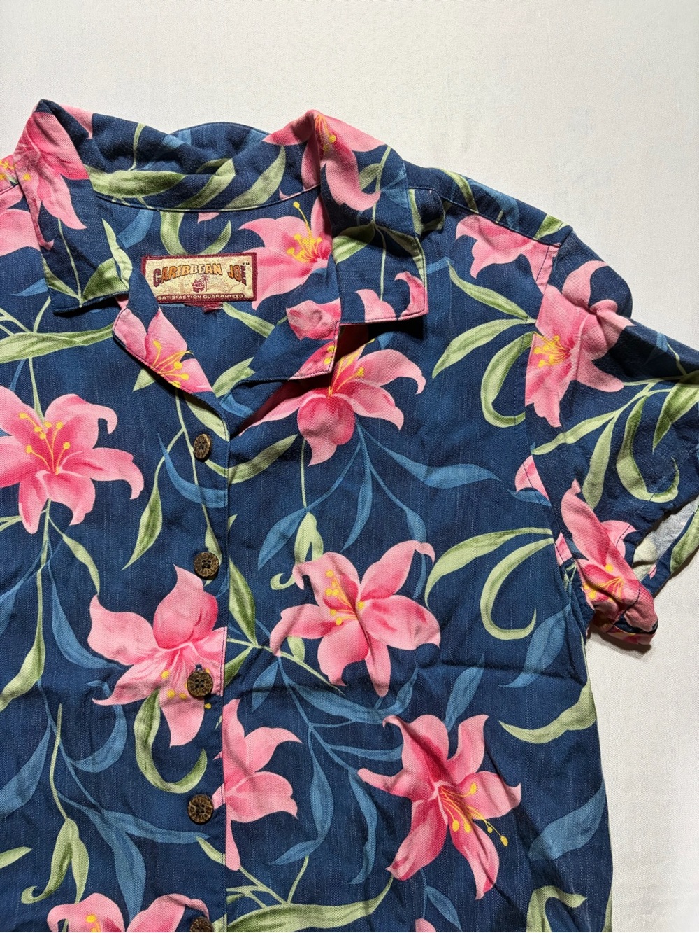 Caribbean Joe Women's Large Navy Floral Short Sleeve Button Up Tropical Blouse